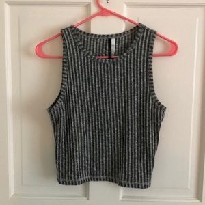 Grey cropped sweater tank